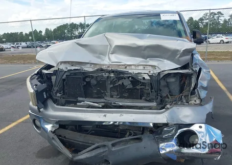 2008 Toyota Tundra Sr5 5.7L V8 z USA, uszkodzony, nr VIN 5TFBV54178X053937